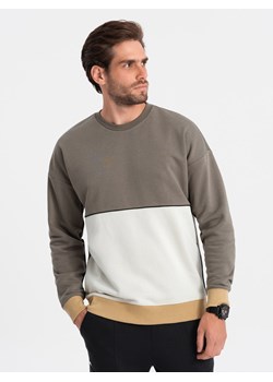 Bluza męska OVERSIZE z kontrastowym łączeniem kolorów -  khaki V7 OM-SSNZ-0130 ze sklepu ombre w kategorii Bluzy męskie - zdjęcie 166109937