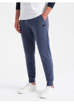 Męskie spodnie dresowe ze wstawkami z tkaniny ottoman - ciemnoniebieskie V2 OM-PASK-0127 ze sklepu ombre w kategorii Spodnie męskie - zdjęcie 166123029