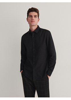Reserved - Koszula regular fit - czarny ze sklepu Reserved w kategorii Koszule męskie - zdjęcie 166144679