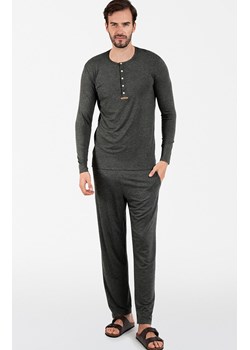 Piżama męska z długim rękawem i długą nogawką Amigo, Kolor szary melanż, Rozmiar S, Italian Fashion ze sklepu Intymna w kategorii Piżamy męskie - zdjęcie 166161349