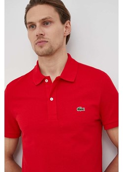 Lacoste polo bawełniane kolor czerwony ze sklepu PRM w kategorii T-shirty męskie - zdjęcie 166195017