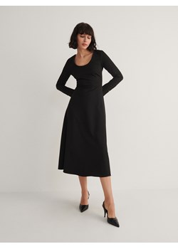Reserved - Sukienka midi - czarny ze sklepu Reserved w kategorii Sukienki - zdjęcie 166201338