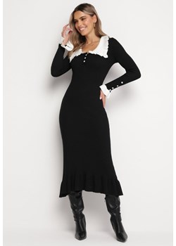 Czarna Prążkowana Sukienka Midi z Kołnierzykiem z Guzikami i Falbanką Prestaria ze sklepu Born2be Odzież w kategorii Sukienki - zdjęcie 166202055