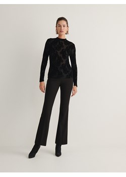 Reserved - Longsleeve z welwetowym wzorem - czarny ze sklepu Reserved w kategorii Bluzki damskie - zdjęcie 166206618
