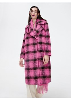 Cropp - Długi płaszcz w kratę - różowy ze sklepu Cropp w kategorii Płaszcze damskie - zdjęcie 166217397