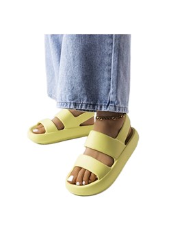 Zielone klapki typu sandały Émond ze sklepu ButyModne.pl w kategorii Sandały damskie - zdjęcie 166220439