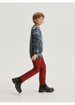 Reserved - Spodnie chino z paskiem - czerwony ze sklepu Reserved w kategorii Spodnie chłopięce - zdjęcie 166237677
