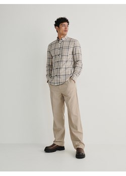 Reserved - Koszula regular fit w kratę - beżowy ze sklepu Reserved w kategorii Koszule męskie - zdjęcie 166237726