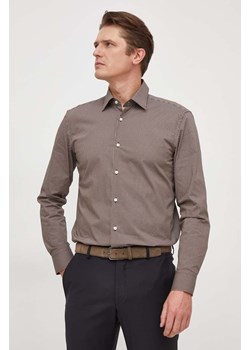 BOSS koszula męska kolor beżowy slim z kołnierzykiem klasycznym ze sklepu ANSWEAR.com w kategorii Koszule męskie - zdjęcie 166249686