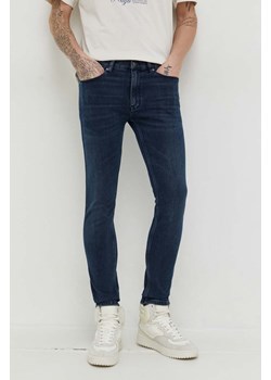 HUGO jeansy męskie kolor granatowy ze sklepu ANSWEAR.com w kategorii Jeansy męskie - zdjęcie 166249888