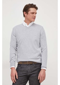 BOSS sweter bawełniany kolor szary lekki ze sklepu ANSWEAR.com w kategorii Swetry męskie - zdjęcie 166250049