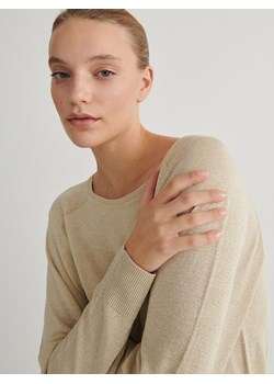 Reserved - Sweter z metalizowaną nitką - złoty ze sklepu Reserved w kategorii Swetry damskie - zdjęcie 166258576