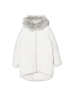 Cropp - Biały pikowany płaszcz z kapturem - biały ze sklepu Cropp w kategorii Płaszcze damskie - zdjęcie 166285489