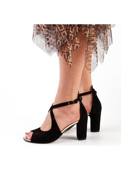 Czarne skórzane sandały damskie na słupku Prestige 2080 ze sklepu suzana.pl w kategorii Sandały damskie - zdjęcie 166307135