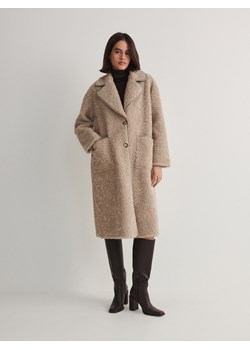 Reserved - Płaszcz ze sztucznego baranka - beżowy ze sklepu Reserved w kategorii Płaszcze damskie - zdjęcie 166317055