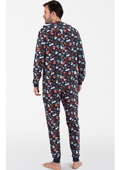 Kombinezon męski świąteczny na długi rękaw Rojas, Kolor granatowy-wzór, Rozmiar L, Italian Fashion - id: 180389 - marki Italian Fashion - 166317725 Kombinezon męski świąteczny na długi rękaw Rojas, Kolor granatowy-wzór, Rozmiar L, Italian Fashion ze sklepu Intymna w kategorii Piżamy męskie - zdjęcie 166317725