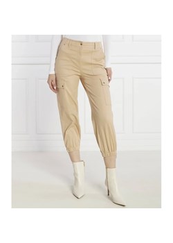 Michael Kors Spodnie cargo | Regular Fit ze sklepu Gomez Fashion Store w kategorii Spodnie damskie - zdjęcie 166387555