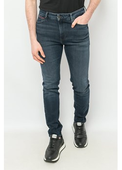 jeansy męskie tommy jeans xj0xj00830 granatowe ze sklepu Royal Shop w kategorii Jeansy męskie - zdjęcie 166429039