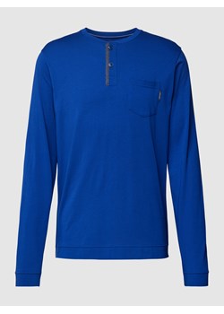 Bluzka z długim rękawem i krótką listwą guzikową model ‘Night & Day’ ze sklepu Peek&Cloppenburg  w kategorii T-shirty męskie - zdjęcie 166449407