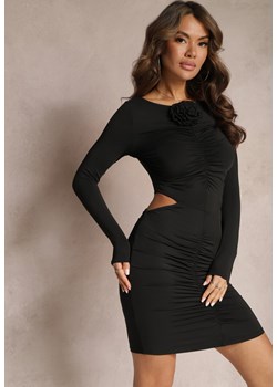Czarna Dopasowana Sukienka Mini z Wycięciami Marszczeniem i Kwiatem Vitorda ze sklepu Renee odzież w kategorii Sukienki - zdjęcie 166480475