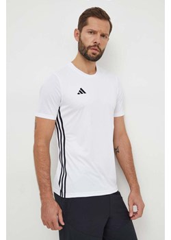 adidas Performance t-shirt treningowy Tabela 23 kolor biały z aplikacją H44526 ze sklepu ANSWEAR.com w kategorii T-shirty męskie - zdjęcie 166486089