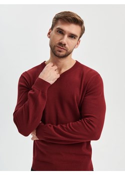 Sinsay - Sweter z dekoltem w serek - czerwony ze sklepu Sinsay w kategorii Swetry męskie - zdjęcie 166535907