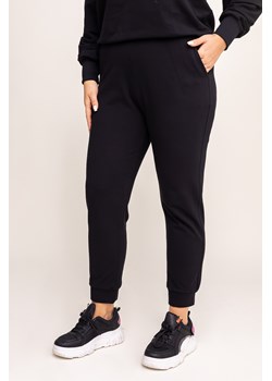 Czarne Spodnie dresowe MESERI ze sklepu TONO w kategorii Spodnie damskie - zdjęcie 166538067