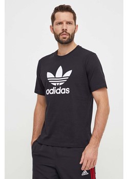 adidas Originals t-shirt bawełniany Trefoil męski kolor czarny z nadrukiem IU2364 ze sklepu ANSWEAR.com w kategorii T-shirty męskie - zdjęcie 166584117