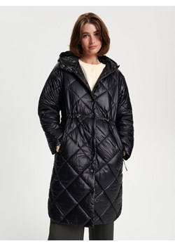Sinsay - Płaszcz pikowany z kapturem - czarny ze sklepu Sinsay w kategorii Płaszcze damskie - zdjęcie 166589719