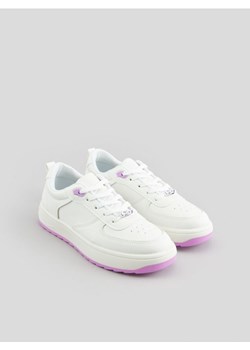 Sinsay - Sneakersy - biały ze sklepu Sinsay w kategorii Buty sportowe dziecięce - zdjęcie 166589928