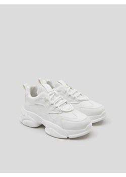 Sinsay - Sneakersy - biały ze sklepu Sinsay w kategorii Buty sportowe damskie - zdjęcie 166596225