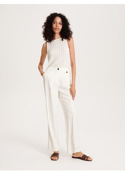 Reserved - Spodnie z wiskozy - biały ze sklepu Reserved w kategorii Spodnie damskie - zdjęcie 166641555