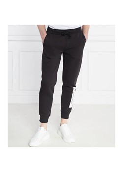 CALVIN KLEIN JEANS Spodnie dresowe | Regular Fit ze sklepu Gomez Fashion Store w kategorii Spodnie męskie - zdjęcie 166655427