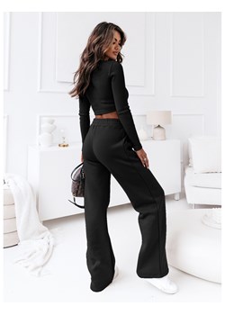 Komplet dresowy top i szerokie spodnie VINI - czarny ze sklepu magmac.pl w kategorii Komplety i garnitury damskie - zdjęcie 166687987