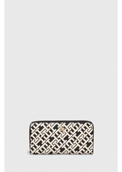 Tommy Hilfiger portfel damski kolor czarny AW0AW15743 ze sklepu ANSWEAR.com w kategorii Portfele damskie - zdjęcie 166767168