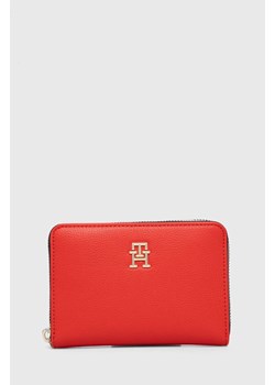Tommy Hilfiger portfel damski kolor czerwony ze sklepu ANSWEAR.com w kategorii Portfele damskie - zdjęcie 166767267