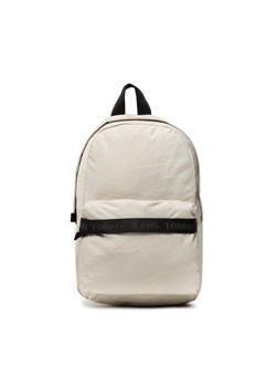 Plecak Tommy Jeans Tjm Essential Dome Backpack AM0AM11175 Beżowy ze sklepu eobuwie.pl w kategorii Plecaki - zdjęcie 166780346