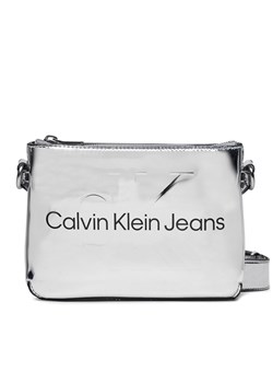 Torebka Calvin Klein Jeans Sculpted Camera Pouch21 Mono S K60K611862 Srebrny ze sklepu eobuwie.pl w kategorii Listonoszki - zdjęcie 166785699