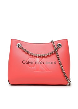 Torebka Calvin Klein Jeans Sculpted Shoulder Bag 24 Mono K60K607831 Różowy ze sklepu eobuwie.pl w kategorii Kopertówki - zdjęcie 166848185