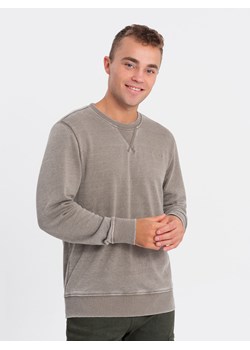 Washowana bluza męska z ozdobnym przeszyciem przy dekolcie - beżowa V2 OM-SSDS-0131 ze sklepu ombre w kategorii Bluzy męskie - zdjęcie 166958969