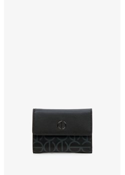Estro: Czarny portfel damski ze skóry naturalnej ze srebrnymi okuciami ze sklepu Estro w kategorii Portfele damskie - zdjęcie 167376946