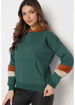 Zielona Bluza z Kapturem i Futrzanymi Wstawkami Pyroxis ze sklepu Born2be Odzież w kategorii Bluzy damskie - zdjęcie 167390995