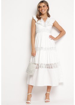 Biała Rozkloszowana Sukienka Maxi z Falbanką i Koronką Gavria ze sklepu Born2be Odzież w kategorii Sukienki - zdjęcie 167421735