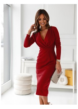 Sukienka midi z kopertowym dekoltem - MAGNIFIC - czerwona ze sklepu magmac.pl w kategorii Sukienki - zdjęcie 167438628