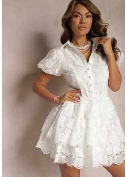 Biała Sukienka Mini z Bufiastymi Rękawami i Guzikami Ozdobiona Kwiatową Koronką Eia ze sklepu Renee odzież w kategorii Sukienki - zdjęcie 167522148