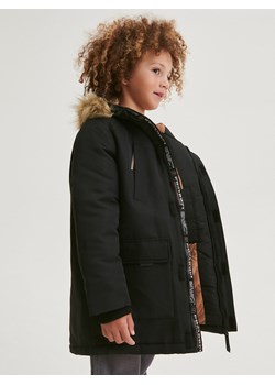 Reserved - Ocieplany płaszcz z kapturem - czarny ze sklepu Reserved w kategorii Kurtki chłopięce - zdjęcie 167582135
