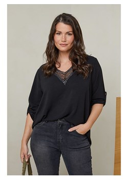 Curvy Lady Koszulka w kolorze czarnym ze sklepu Limango Polska w kategorii Bluzki damskie - zdjęcie 167650686