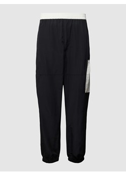 Spodnie z kieszenią zapinaną na zamek błyskawiczny model ‘EASY PANT’ ze sklepu Peek&Cloppenburg  w kategorii Spodnie męskie - zdjęcie 167669008
