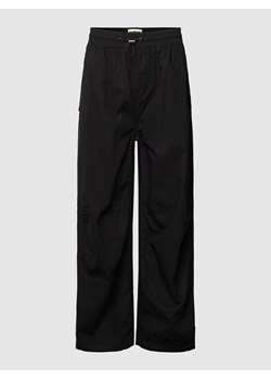 Spodnie materiałowe z wpuszczanymi kieszeniami w stylu francuskim ze sklepu Peek&Cloppenburg  w kategorii Spodnie męskie - zdjęcie 167670476