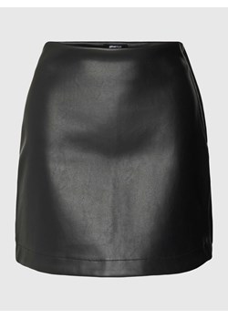 Spódnica mini z materiału skóropodobnego ze sklepu Peek&Cloppenburg  w kategorii Spódnice - zdjęcie 167671307